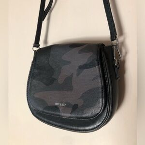 🔷 Matt & Nat | Like New Crossbody Purse
